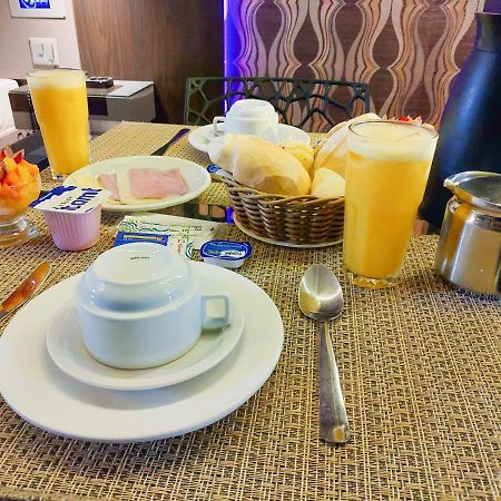 Motel Dallas Белу-Оризонти Экстерьер фото