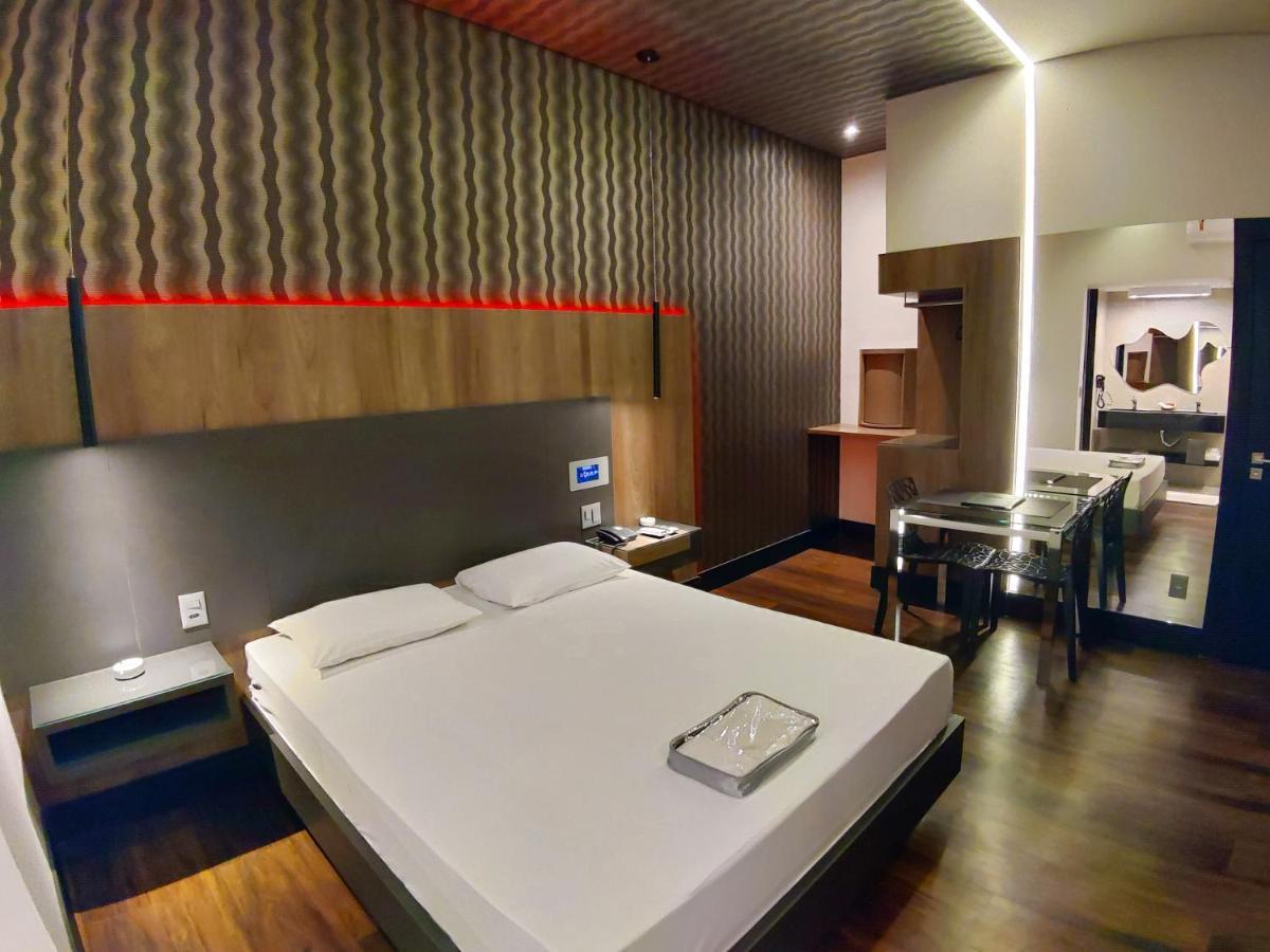 Motel Dallas Белу-Оризонти Экстерьер фото
